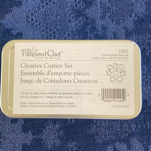 Pampered Chef Creative Cutters Set - Picture 1 of 3